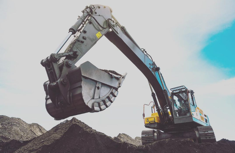 Повышение эффективности земляных работ: переход на кованые зубья ковша